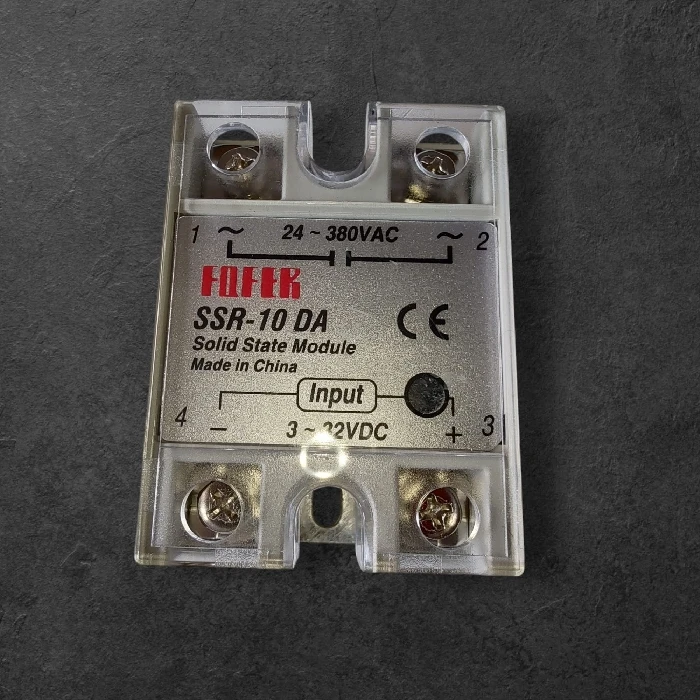 Enofazni polprevodni rele SSR 10A DC-AC 24–380V, ssr,solid stat relay,SSR rele, enofazni rele, varno preklapljanje, avtomatizacija, ceneje, ugodno, prihranek, lokalno, Ljubljana, industrijska varnost, SSR tehnologija